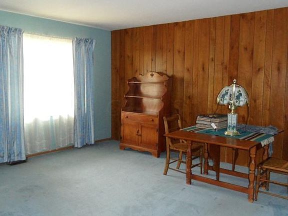 3rd image of 291 Stygler Rd N