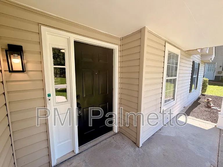 22 Sweet Thorne Cir — Photo 2