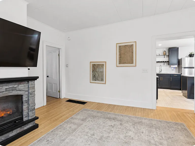 34 Revere St #1 — Photo 11