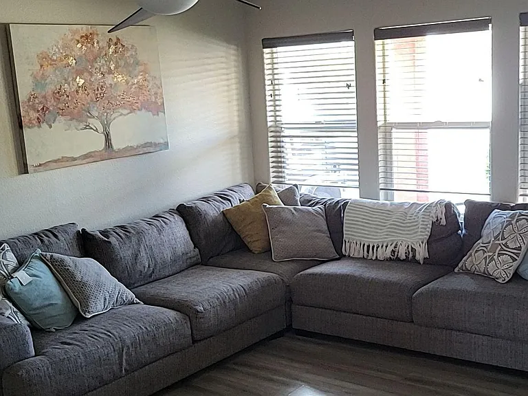 Cabernet Dr — Photo 2
