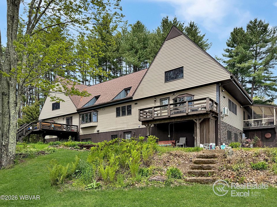1st image of 692 Lake Rd