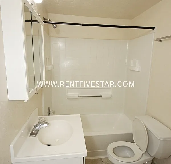1056 S 4th Ave #4 — Photo 11