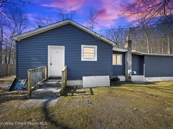 2 Burpo Ln, Kerhonkson, NY 12446