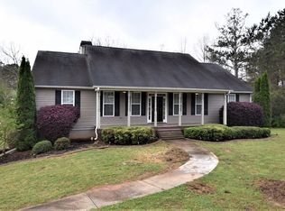40 Ol Blues Point, Newnan, GA 30263