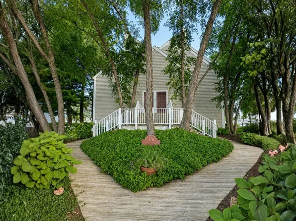 320 Oselka Dr Ste 243, New Buffalo, MI 49117