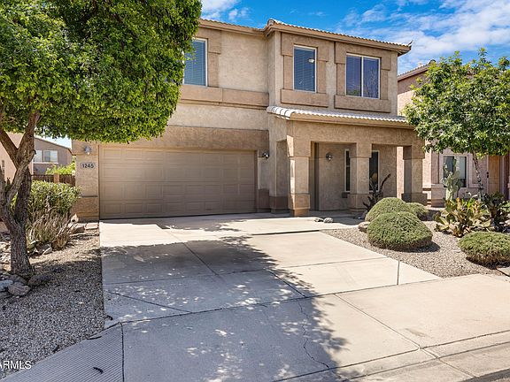 3rd image of 1245 E DESERT SPRINGS Way