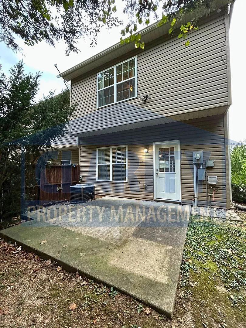 Beautiful two-bedroom townhome! — Photo 3