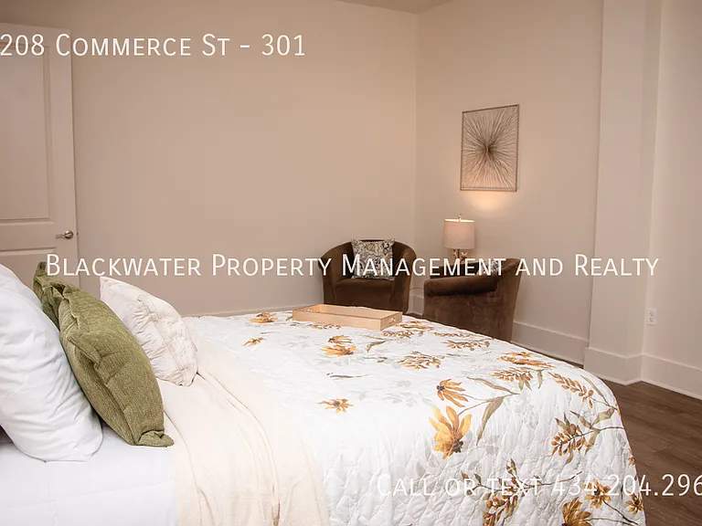 1208 Commerce St #301 — Photo 96
