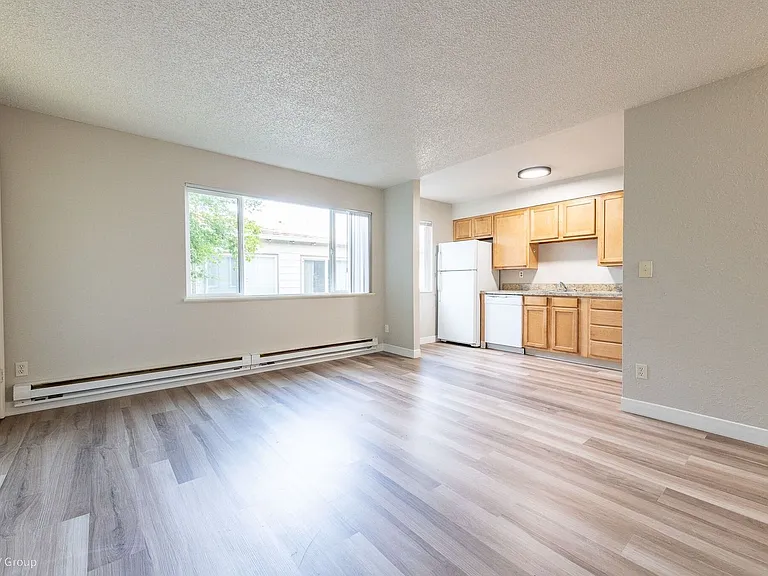 2232 SE Pine St — Photo 27