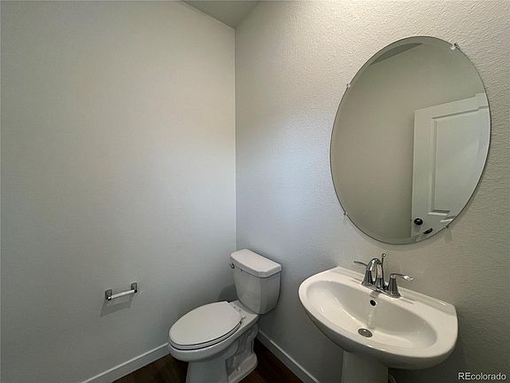 5th image of 500 Cottonwood Avenue
