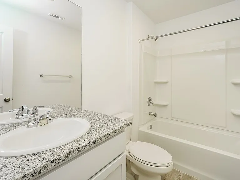 13937 Reservoir Dr — Photo 14
