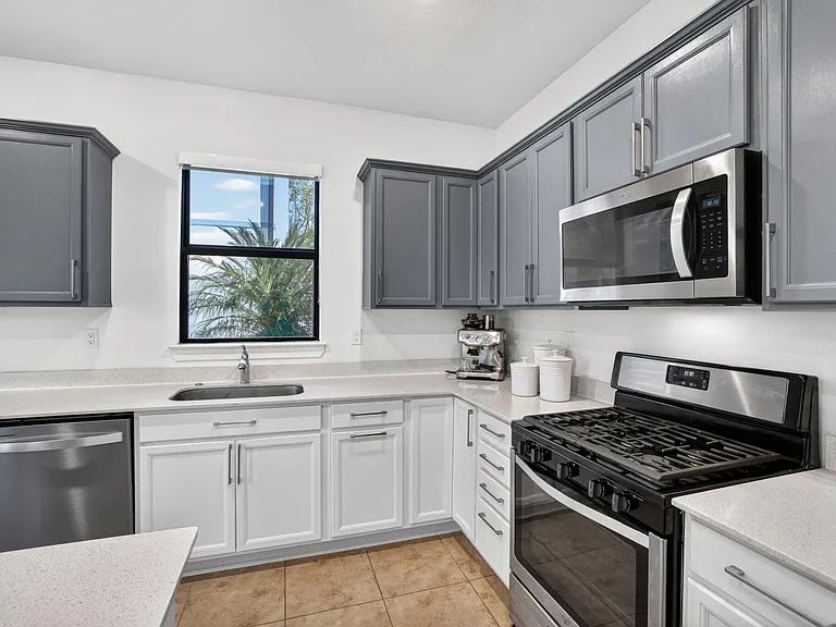 4651 Pinehurst Trl E — Photo 17