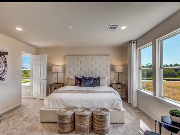 3rd image of 315 Shady Cedar Hill Ln