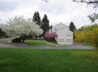 30 Sharon Ln, East Schodack, NY 12063