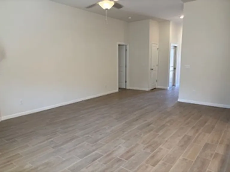 18112 Austin Ct — Photo 6