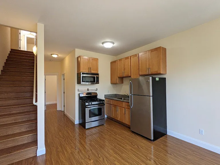 2210 Durant Ave — Photo 11