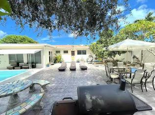 19690 NE 12th Ct, Miami, FL 33179