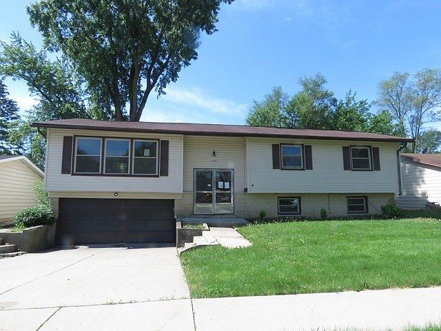 1st image of 1540 Walnut Ave