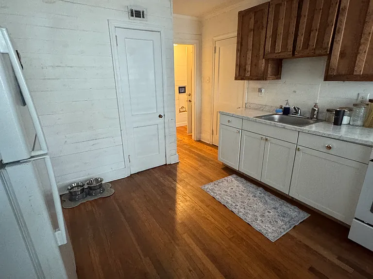 112 Leflore Ave — Photo 13