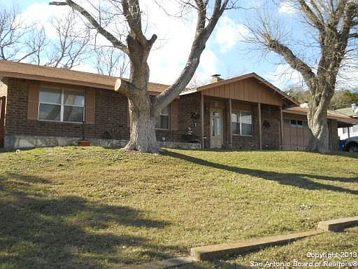 1st image of 402 S Earl Dr.