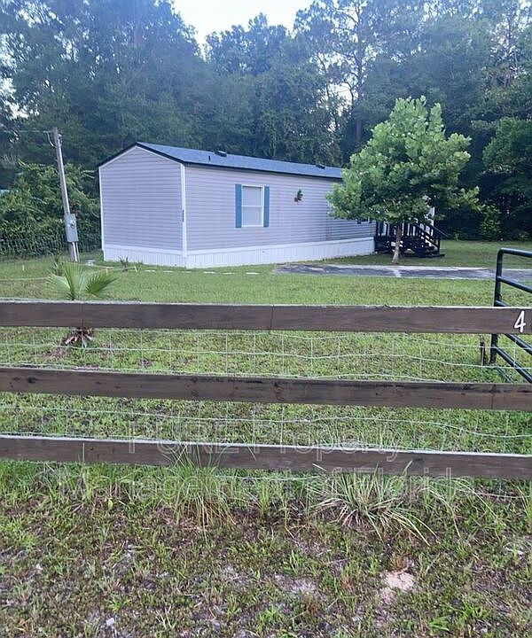 1st image of 4820 NE 141st Ter