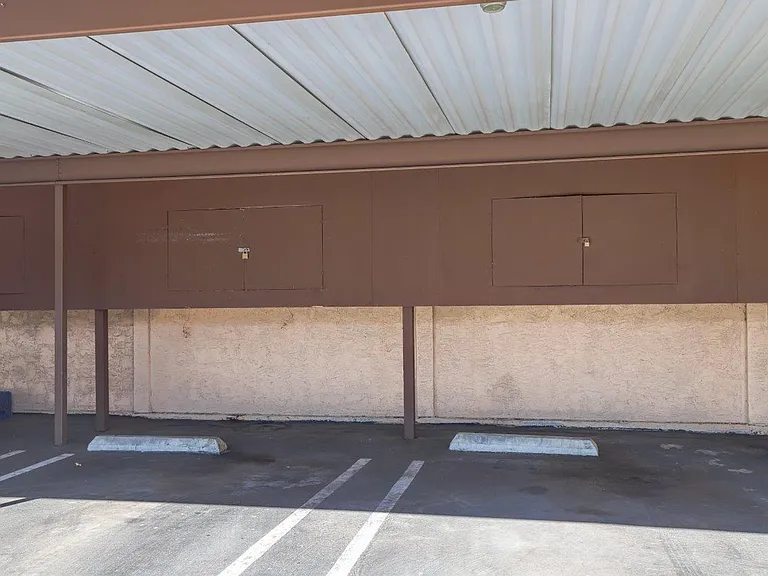 Monte Vista Apartments — Photo 10