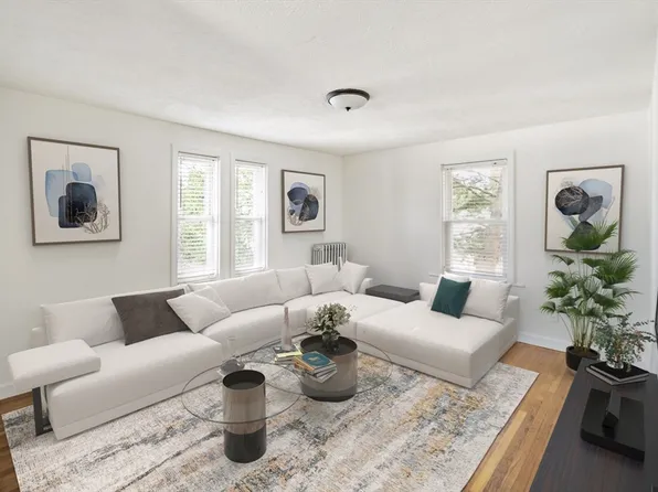 14 Berry St, Malden, MA 02148
