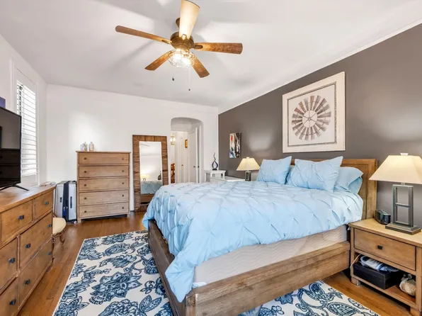 111-15 75th Avenue image 12 of 17