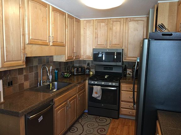 4th image of 232 Green Meadow Dr APT D