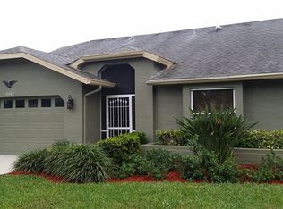 10169 Regent Cir, Naples, FL 34109