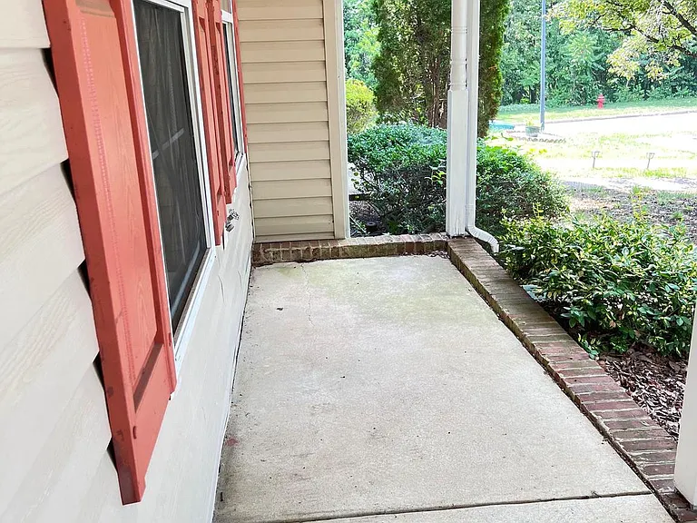 4506 Luau Ct — Photo 2