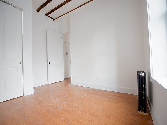 3rd image of 485 Pacific St #Dd3