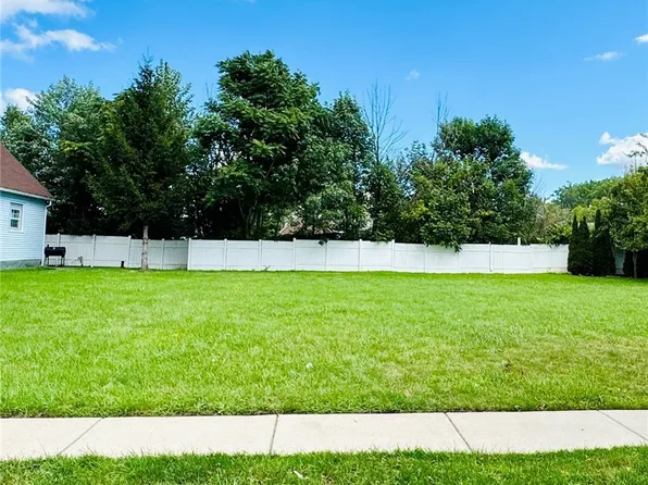 137 Kosciuszko St #35, Buffalo, NY 14212