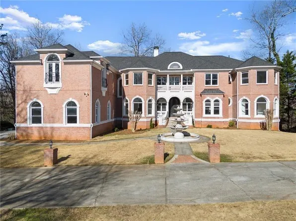 10 Club Ct, Alpharetta, GA 30005