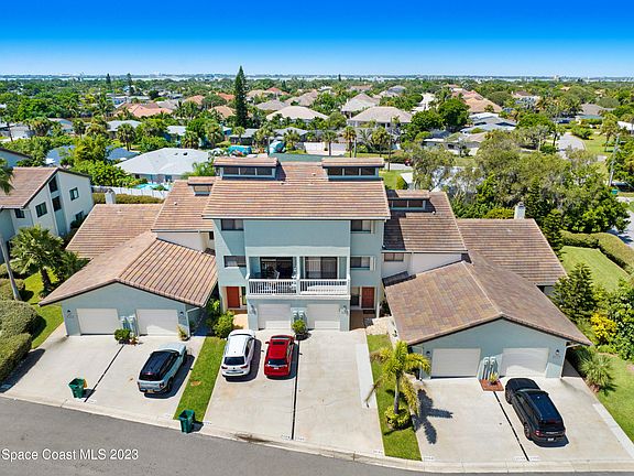 2nd image of 2086 Seawind Ct