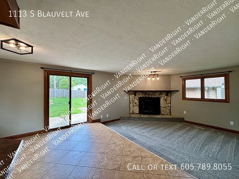 1113 S Blauvelt Ave — Photo 10