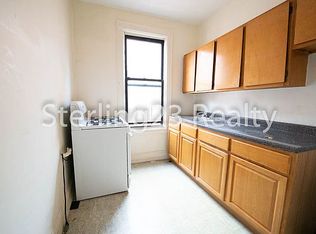 30-49 34th St #2R, Astoria, NY 11103