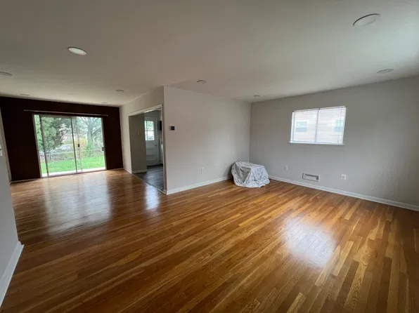 6115 Moorefield Rd, Baltimore, MD 21228