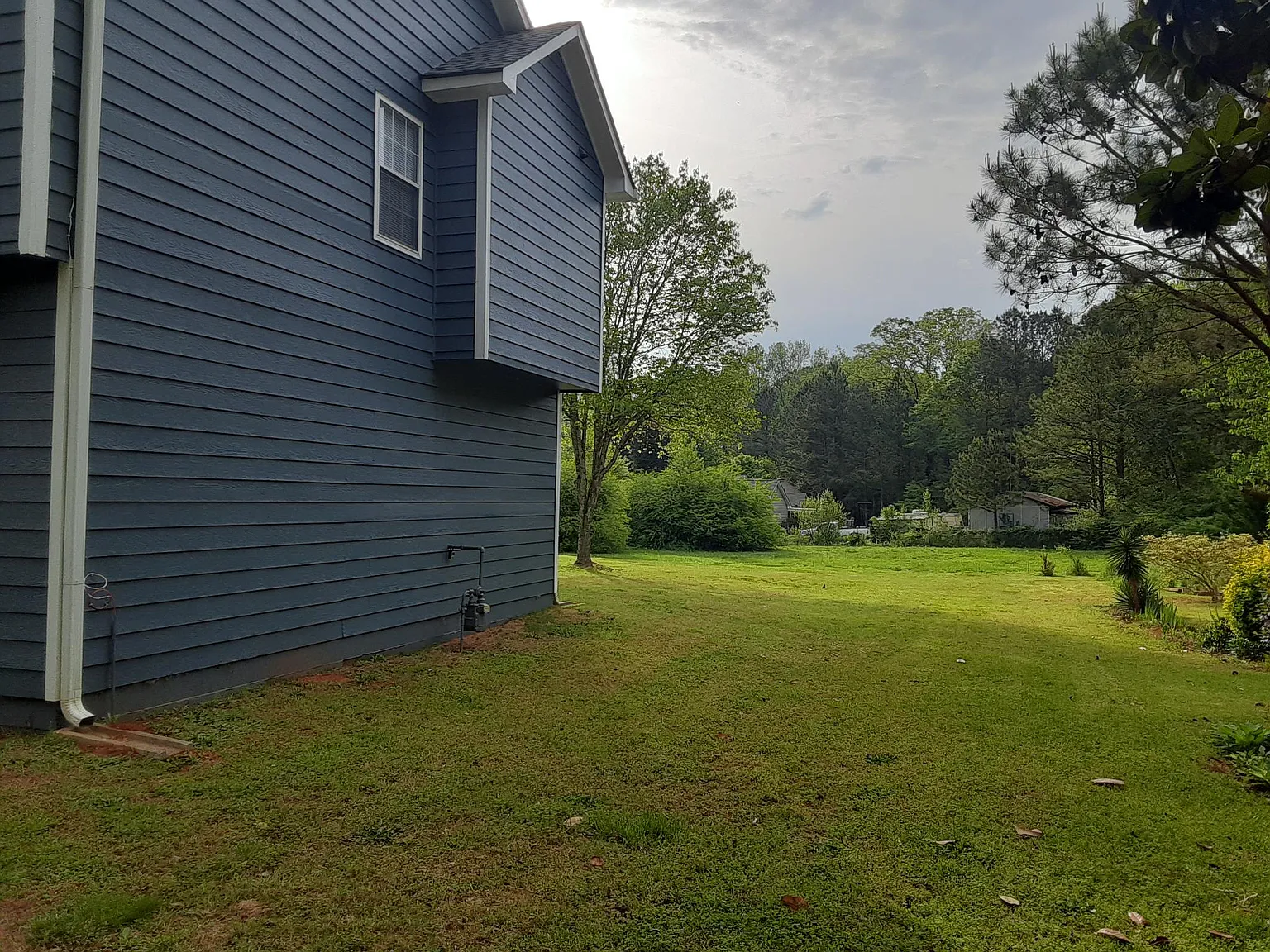926 Brownsville Rd — Photo 4