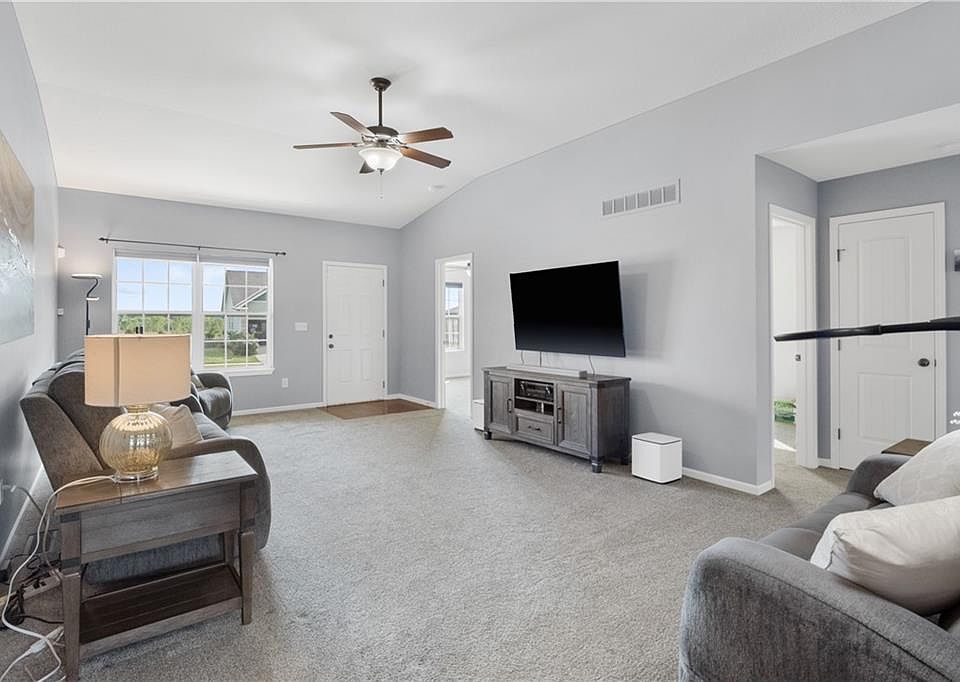 1312 SW Cornwall Rd Raymore, MO Zillow Apartments for Rent in Raymore