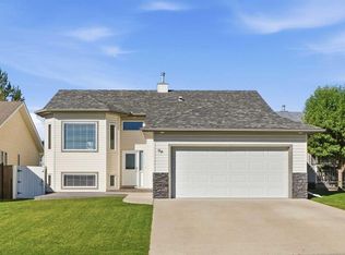 96 S Hillview Dr, Strathmore, AB T1P1S6