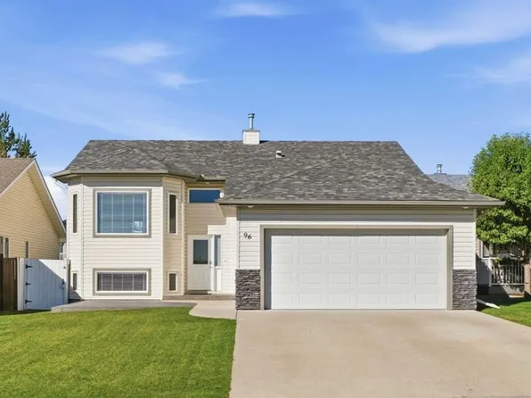 96 S Hillview Dr, Strathmore, AB T1P 1S6