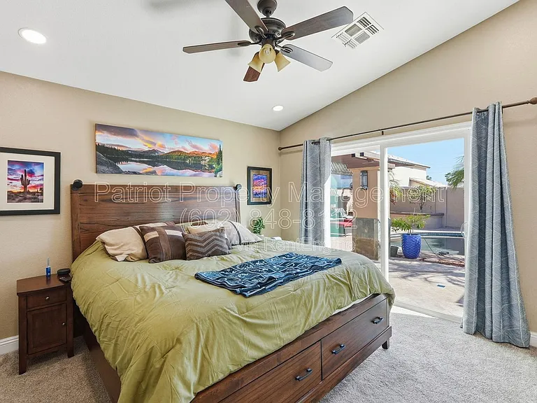 8629 W Echo Ln — Photo 15