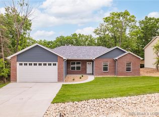 1732 Country Club Dr, Lake Ozark, MO 65049