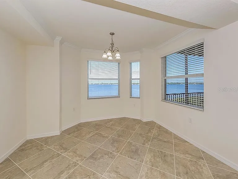 920 Tidewater Shores Loop #307 — Photo 7