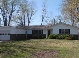 133 Cleveland Ave, Baxter Springs, KS 66713