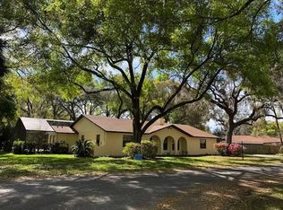 41300 Dixie Ave, Umatilla, FL 32784