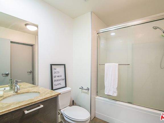 3rd image of 645 W 9th St APT 739