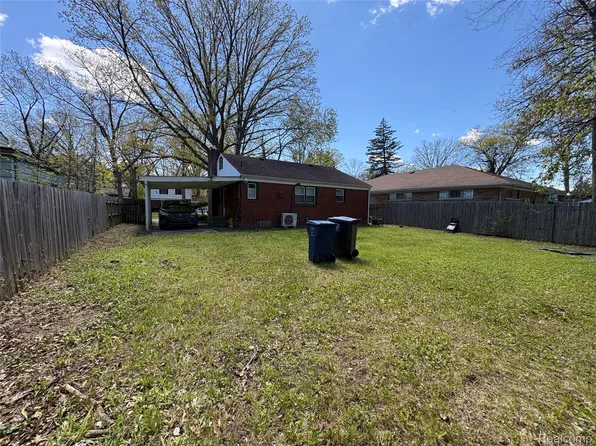 3022 Begole St, Flint, MI 48504