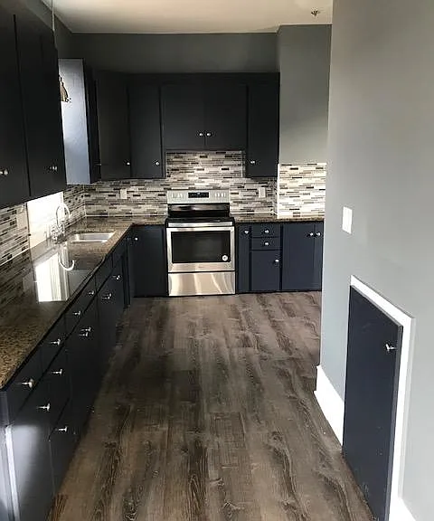 2513 Fremont Ave N — Photo 9